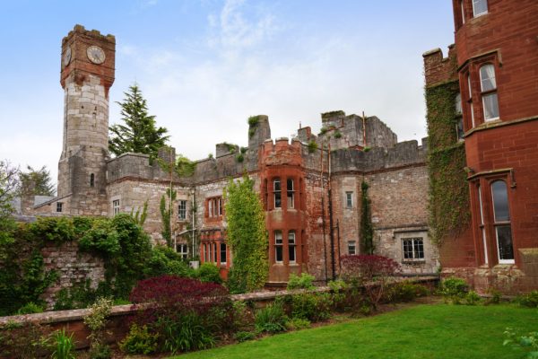 Ruthincastle